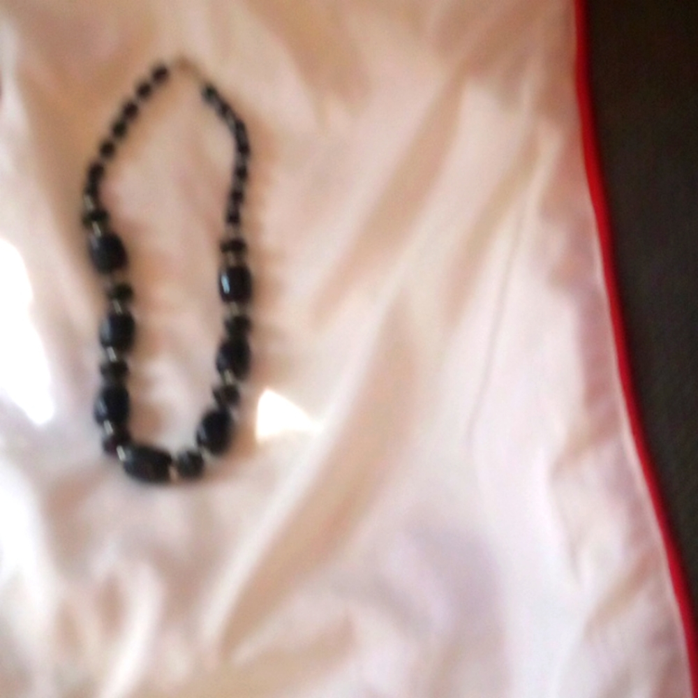 Chunky black necklace